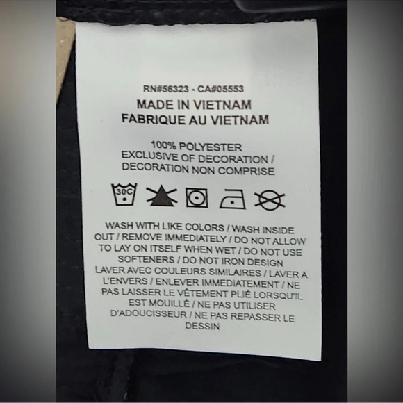 Nike Sportswear Dri-FIT Tech Pack
Women's Black High-Waisted Pants Size 3x - Picture 7 of 10